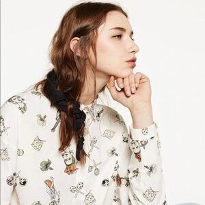 EUC Zara White Poplin Button Down Shirt Shirt with Latin-Themed Print